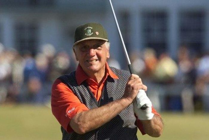 Argentinian Roberto de Vicenz, pictured in 2000, won 230 tournaments including four PGA titles throughout his career