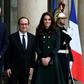 French President Francois Hollande (C) welcomes Britain's Prince William (L), The Duke of Cambridge, and his wife Kate, the Duchess of Cambridge at the Elysee Palace in Paris on March 17, 2017