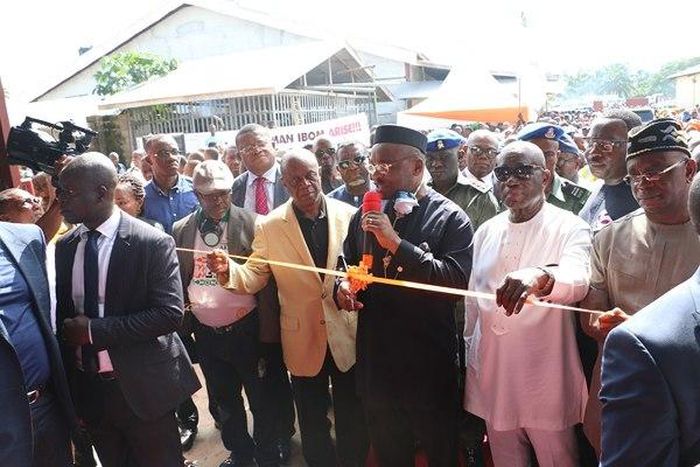 Inauguration of Nigeria's first pencil manufacturing facility.