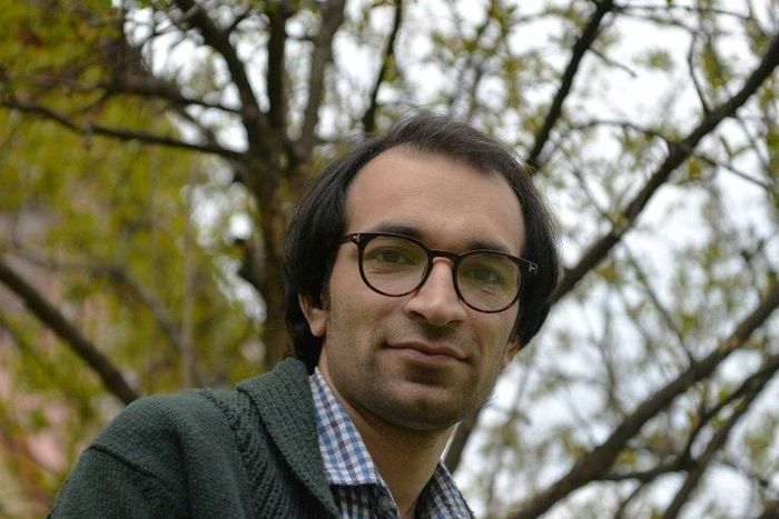 Through sombre black and white drawings, graphic novelist Malik Sajad tells the brutal story of his native Kashmir in the 1990s, when an armed insurgency against Indian rule reached its bloody peak