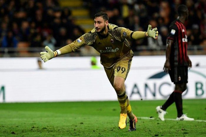 Goalkeeper Gianluigi Donnarumma, pictured in May 2017, has agreed to sign an extended deal with AC Milan, despite previously saying that he would leave the club after his current deal expires in 2018