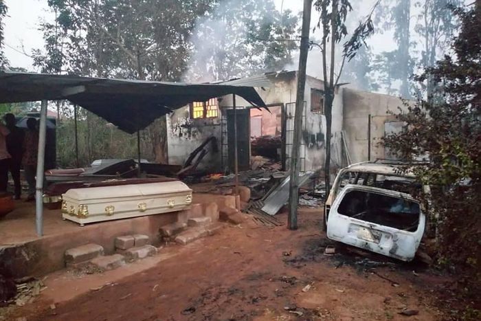 Fire burns down a mortuary in Anambra leaving the corpses at the facility in a very bad condition. - LIB