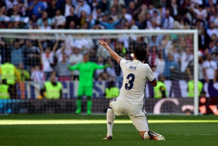 Real Madrid's Pepe celebrates a goal during their matcha gainst Atletico de Madrid at the Santiago Bernabeu stadium in Madrid on April, 8, 2017