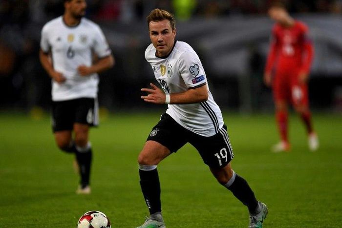 Borussia Dortmund star Mario Goetze has been sidelined indefinitely by a metabolism disorder and will miss the Champions League round-of-16, second-leg clash at home to Benfica