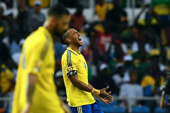 Gabon's forward Pierre-Emerick Aubameyang reacts after a teammate misses a goal opportunity during their 2017 Africa Cup of Nations match against Burkina Faso at the Stade de l'Amitie Sino-Gabonaise in Libreville on January 18, 2017
