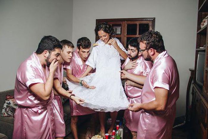 Brazilian bride goes viral for choosing male 'bridesmaids'