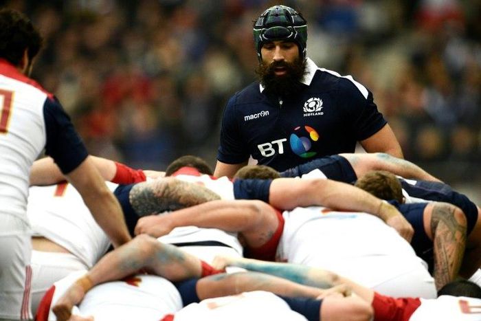 Scotland's Josh Strauss looks at the scrum during the Six Nations clash against France at the Stade de France near Paris, on February 12, 2017