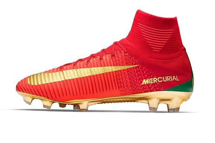 Special edition CR7 Mercurial Campeoes boots