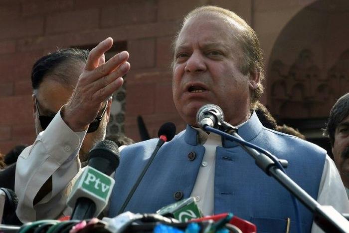 Ousted Pakistani prime minister Nawaz Sharif has hit back against his ouster by the Supreme Court over corruption allegations, demanding a review of his case