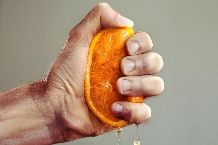 How much Vitamin C the body needs to fight off cold.