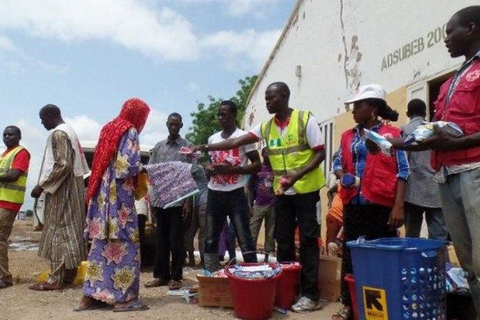 Internally Displaced Persons (IDPs) receiving aid.