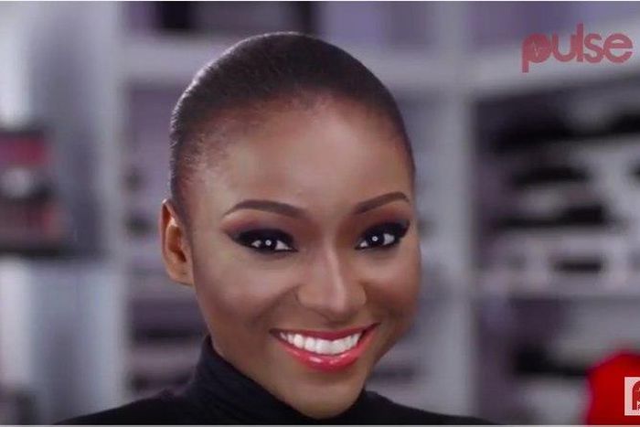 Pulse X Zaron Cosmetics' how to highlight and contour