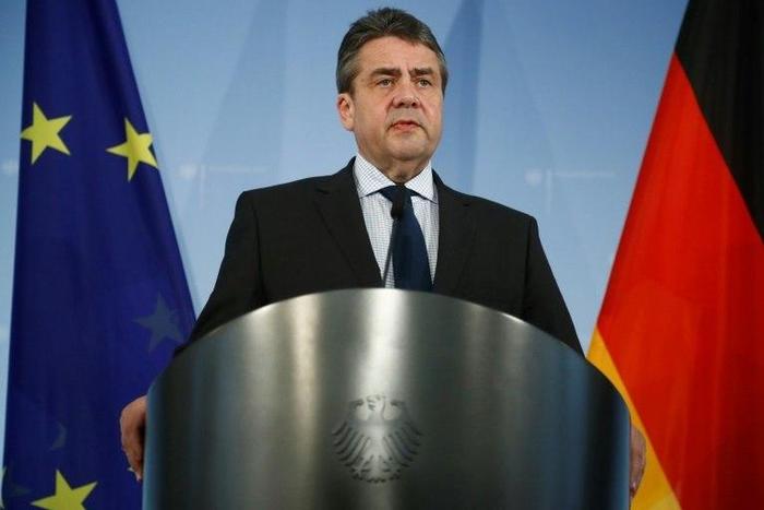German Vice Chancellor and Foreign Minister Sigmar Gabriel makes a statement at the foreign ministry in Berlin on March 29, 2017 after Britain triggered Brexit