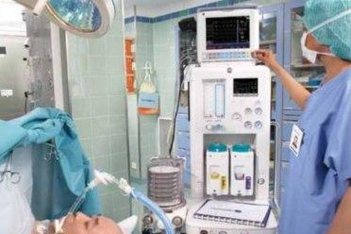 The GE Carestation 30 anaesthesia machine was designed for use in areas that have limited medical resources