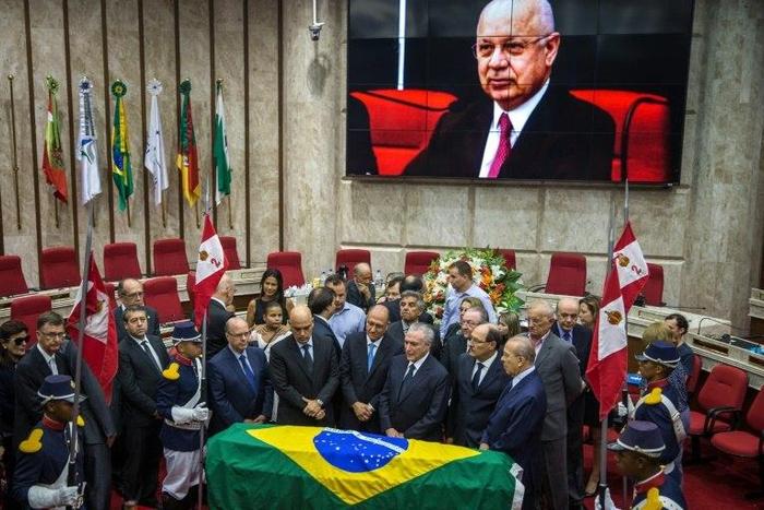 Brazilian President Michel Temer (3rd-R) attends the funeral of Supreme Court Justice Teori Zavascki at the Federal Regional Court of the 4th Region, where the wake is being held in Porto Alegre on January 21, 2017