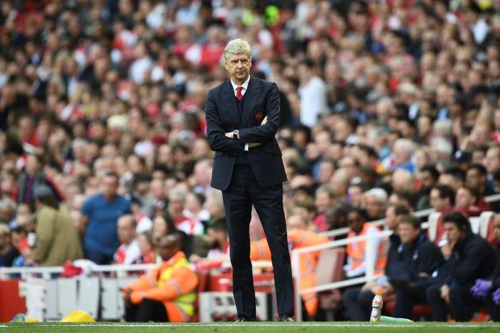 Arsenal's manager Arsene Wenger watches from the touchline during the English Premier League football match against Everton at the Emirates Stadium in London on May 21, 2017