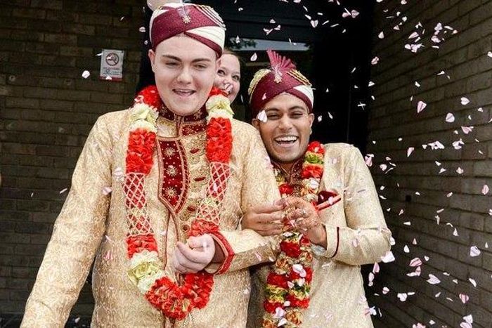 The newly wed Jahed Choudhury and Sean Rogan are so happy together