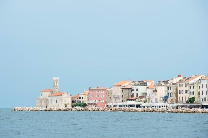 In a complex 300-page judgement, the judges ruled Slovenia should have "a junction area" with international waters, allowing "freedom of communication" to all ships, civilian and military, seeking access to Slovenia