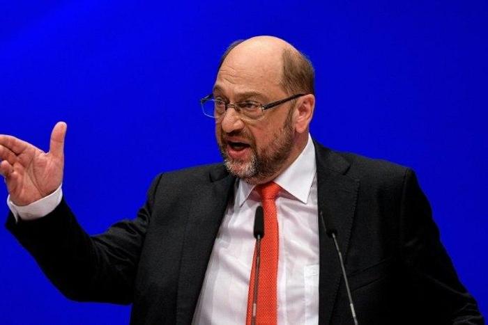 Martin Schulz, chairman of Germany's social democratic SPD party and candidate for chancellor, gives a speech during an SPD party congress in Dortmund, western Germany, on June 25, 2017