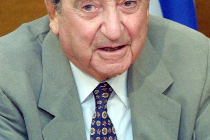 A former resistance fighter, Mitsotakis quit politics in 2004 aged 85