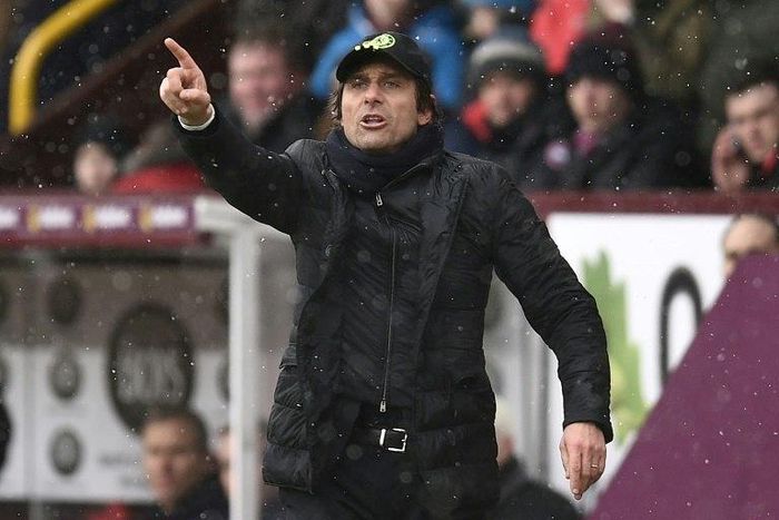 Chelsea's Italian head coach Antonio Conte gestures on the touchline during the English Premier League match between Burnley and Chelsea at Turf Moor in Burnley on February 12, 2017