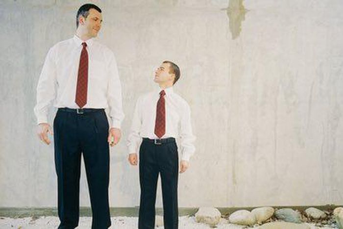 Men of varying height.