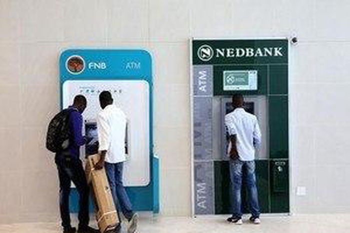 ___5725055___https:______static.pulse.com.gh___webservice___escenic___binary___5725055___2016___11___8___9___300x300_25