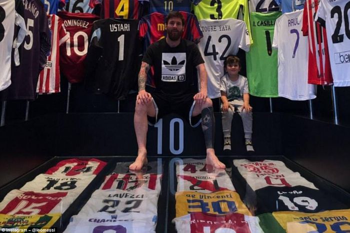 Lionel Messi and Thiago