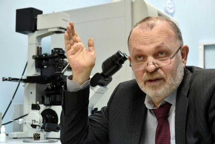 Pioneering doctor Valeriy Zukin created a moral dilemma by developing a novel and still-unperfected technique that allows infertile couples have babies with the help of a third parent