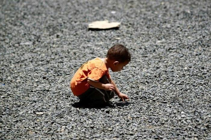 A displaced child is seen in Yemen in August 2015, where the UN says it needs $4.4 billion in emergency famine relief funding, among other countries