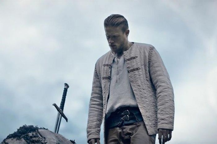 Charlie Hunnam in "King Arthur: Legend of the Sword"