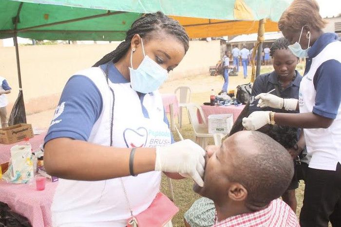 With 9 in 10 tooth decay untreated in Nigeria, dental experts advised Nigerians to brush day and night.