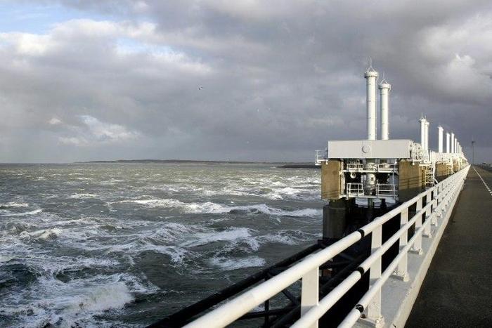 The Netherlands currently uses dikes and storm surge barriers to keep out water, such as in December 2013 when the Eastern Scheldt barrier closed, but this method is growing inefficient, so researchers are exploring the possibility of floating cities