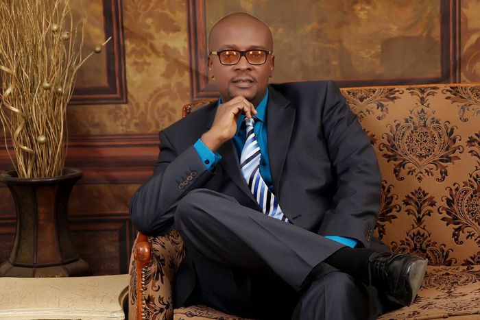 Charles Novia [Gafla]