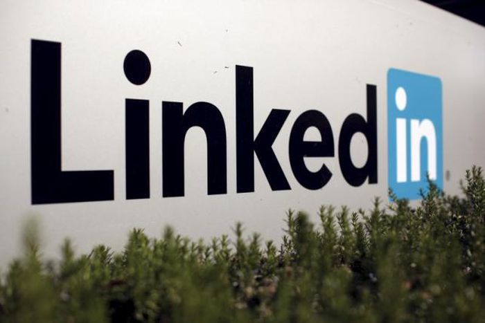 Microsoft to buy LinkedIn for $26.2 bln in its largest deal