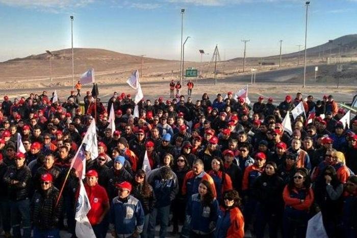 Workers of the Escondida copper mine started an indefinite strike in Antofagasta, Chile, on February 9, 2017
