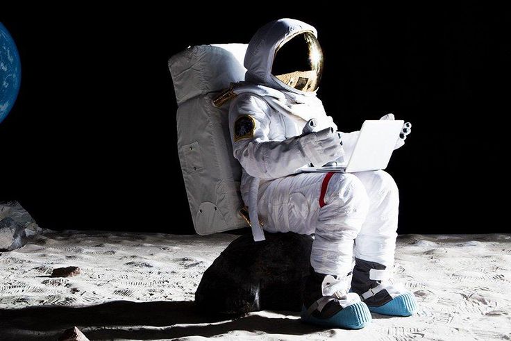 ___6565345___https:______static.pulse.com.gh___webservice___escenic___binary___6565345___2017___4___22___9___astronut-shares-how-poop-and-sex-in-space