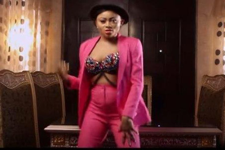 Veronique Adaa - Itoro