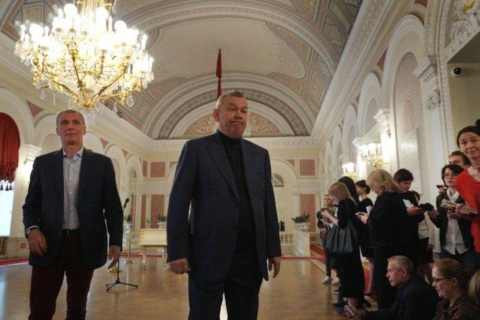 Vladimir Urin, centre, the Bolshoi's general director, and artistic director Makhar Vaziev addressing journalists at the Moscow theatre after the abrupt cancellation of the "Nureyev" premiere