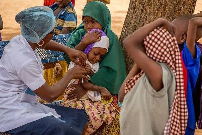 Children undergoing vaccination