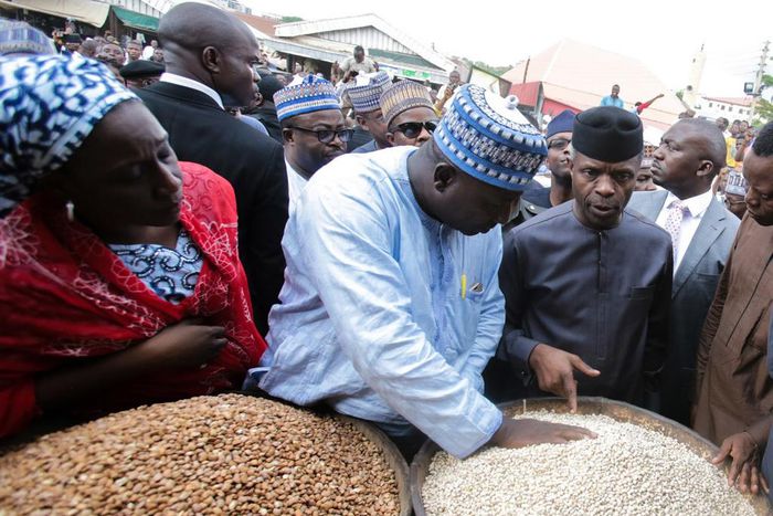 Acting President Yemi Osinbajo visits Garki market, Abuja, on Friday, May 26, 2017.