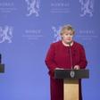 Norway`s Prime Minister Erna Solberg (R) and Foreign Minister Borge Brende attend a press conference in Oslo on May 17, 2017, after the release of Norwegian-British citizen Joshua French from a Congo prison