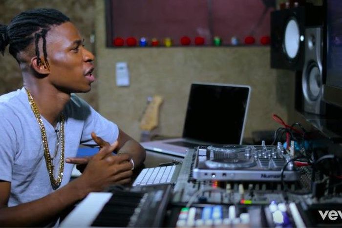 Krizbeatz tutors on production techniques