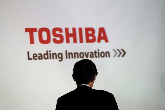 Toshiba's woes continue to pile up