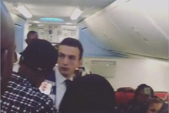 Nigerians begging on behalf of the woman