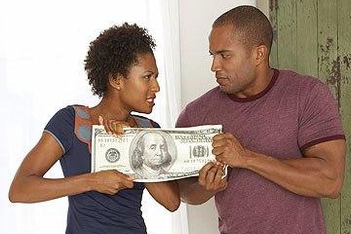 A couple fights over money.