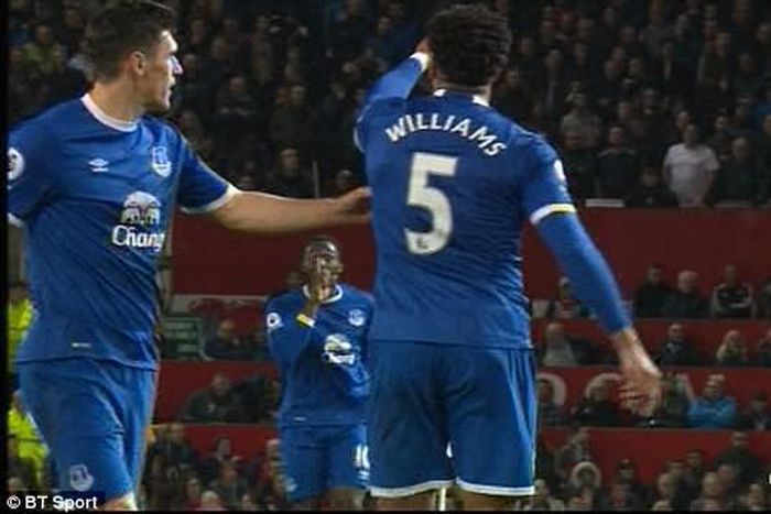 Romelu Lukaku and Ashley Williams