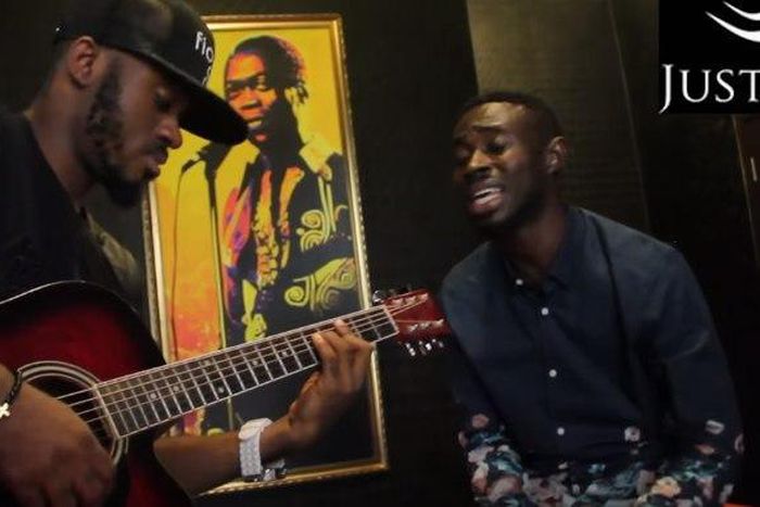 Squeeze Tarela performs an acoustic version of 'Hottest thing' with Fiokee the guitarist