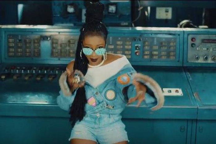 Avala - Gimmie chance