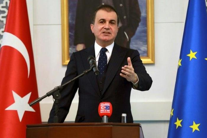 Turkey's EU Minister Omer Celik delivers a speech during a press conference on European Union (EU)'s report on Turkish candidacy for EU, on November 9, 2016 in Ankara.Turkey on November 9, 2016 slammed as "far from objective" an EU report on its stalle...